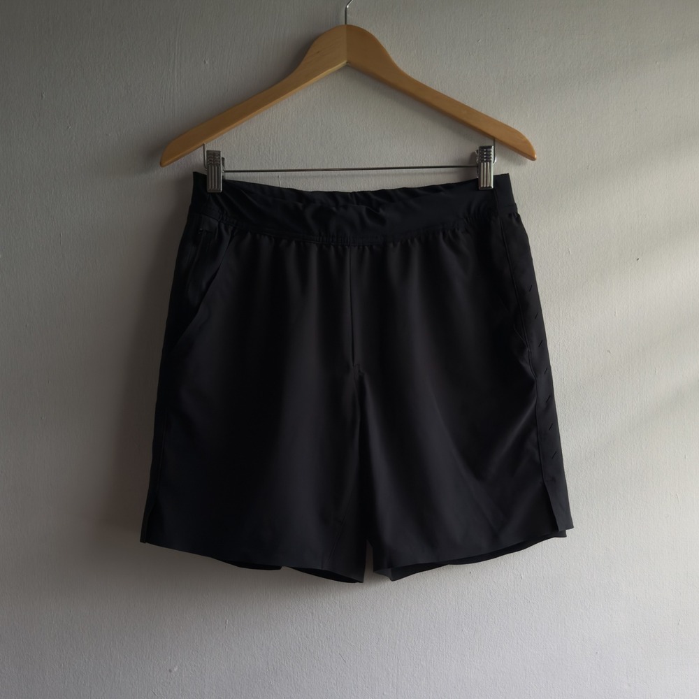 Ten Thousand The Interval Short Men Medium Black Lined Training Gym Athletic 7in